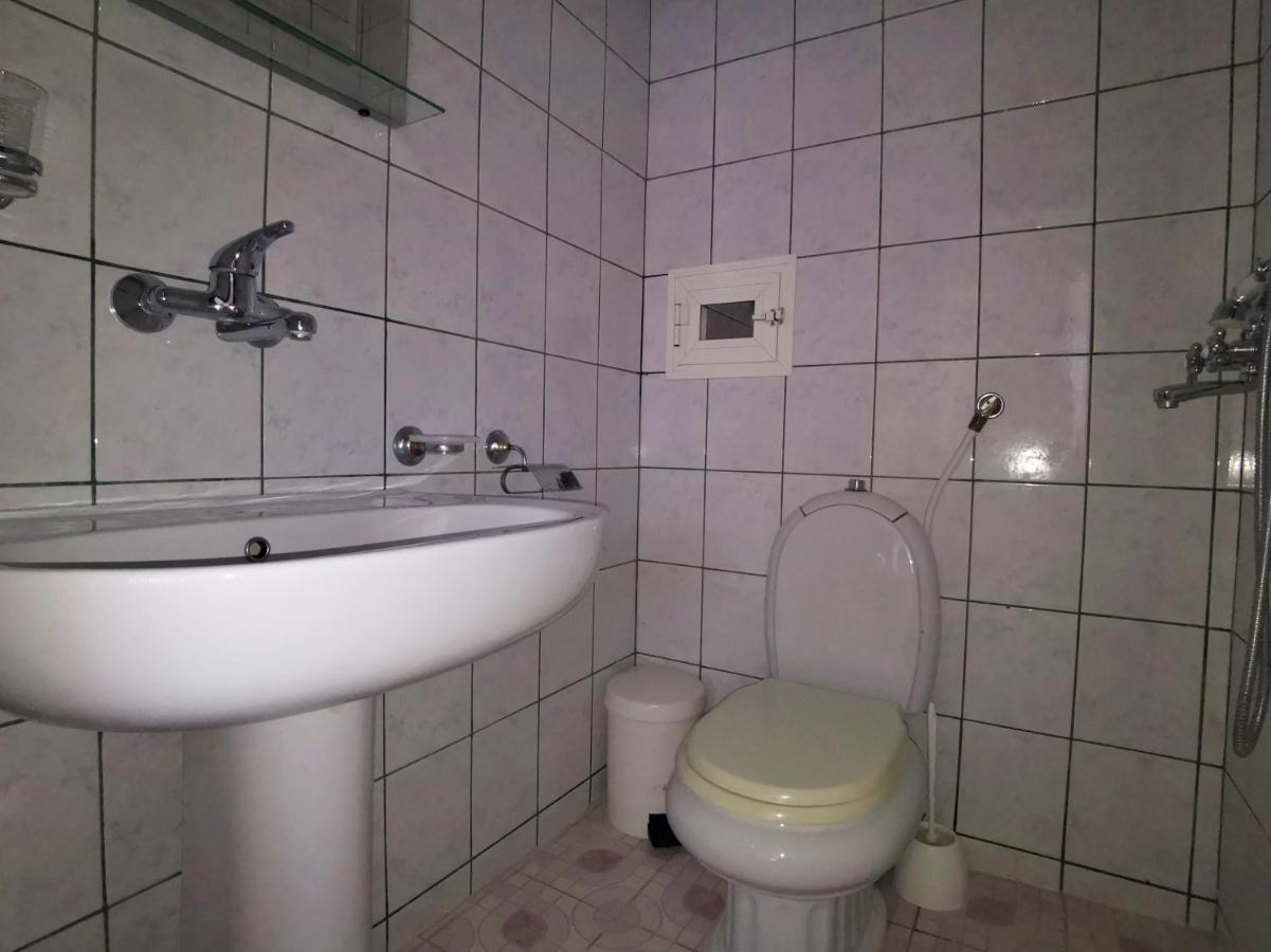 Lazur Seaview Apartment Pomorie Exteriör bild
