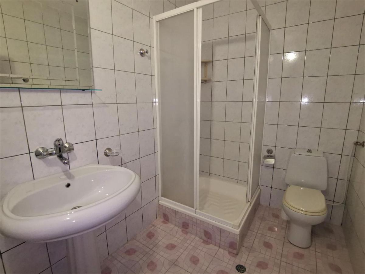 Lazur Seaview Apartment Pomorie Exteriör bild